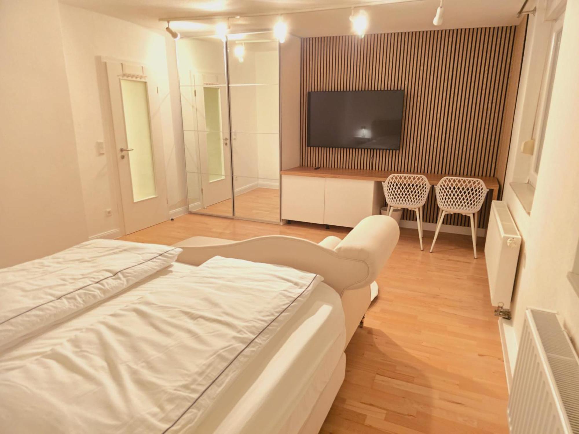 Ruhiges Privatzimmer An Der Messe Hannover Esterno foto